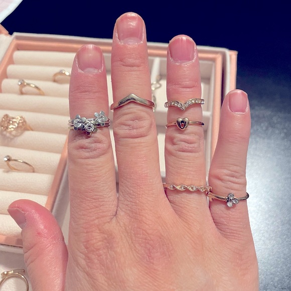 19 (nineteen) Minimalist, dainty rings - Picture 3 of 6